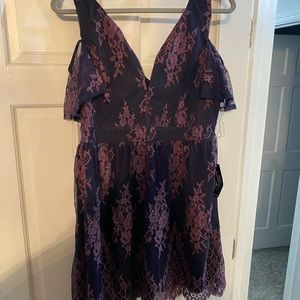 NWT VENUS Lace dress